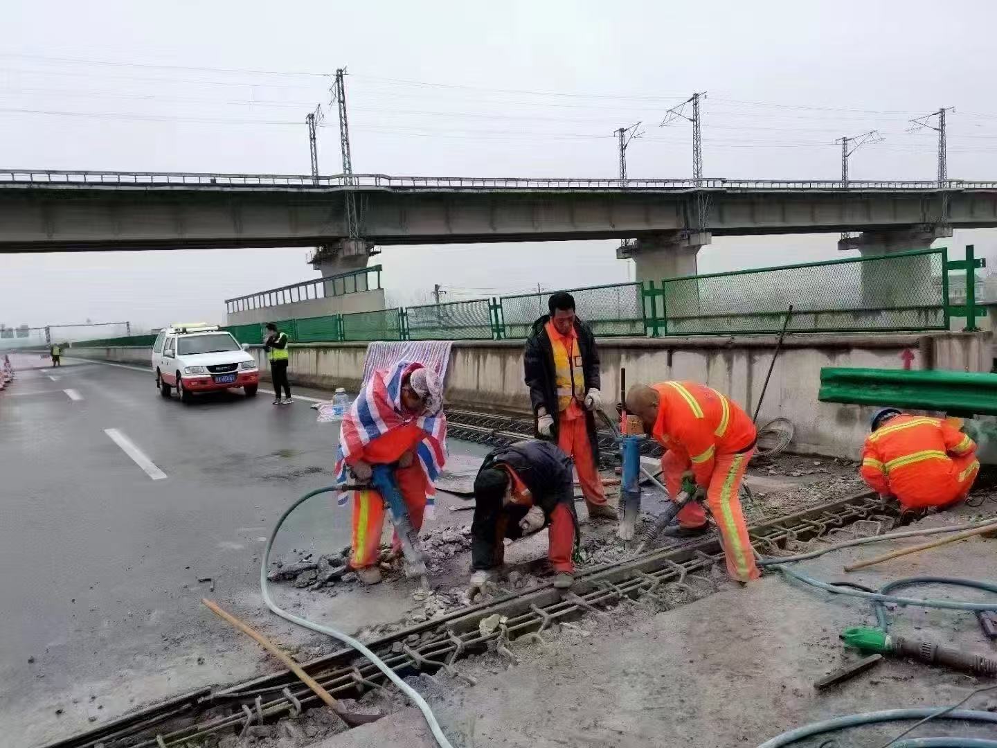 河间桥梁伸缩缝抢修料