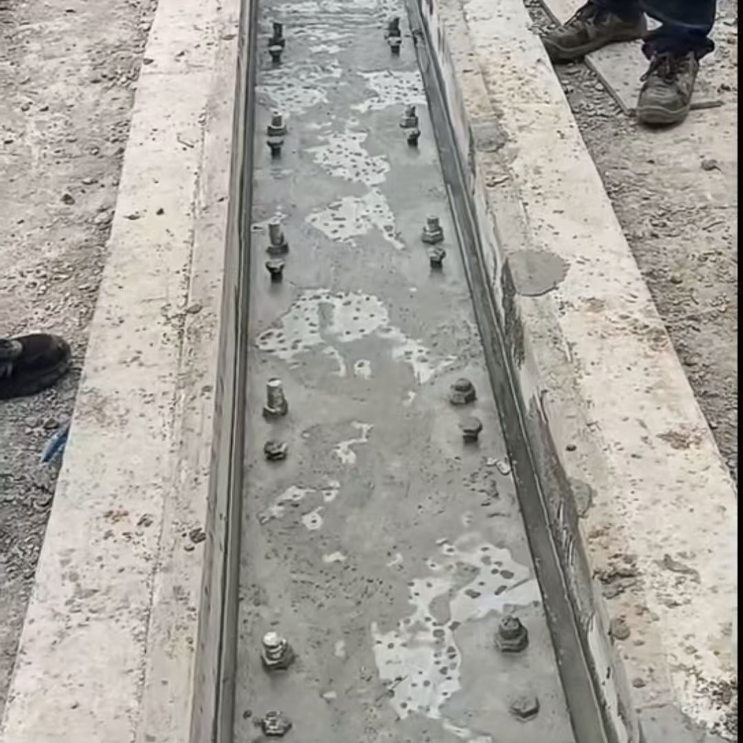 河间港口码头起重机龙门吊重型机械设备稳固用早强快凝轨道胶泥